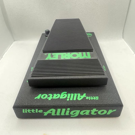 USED_​​Little_Alligator_05