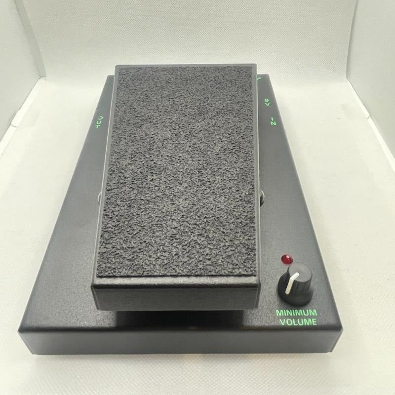 USED_​​Little_Alligator_Vol_Model_06