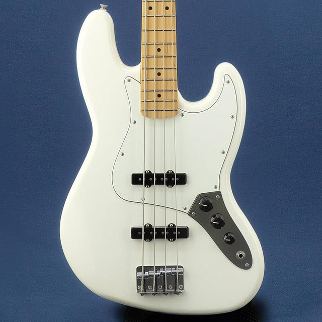 Used_Player_Jazz_Bass_(Polar_White_Maple)_01