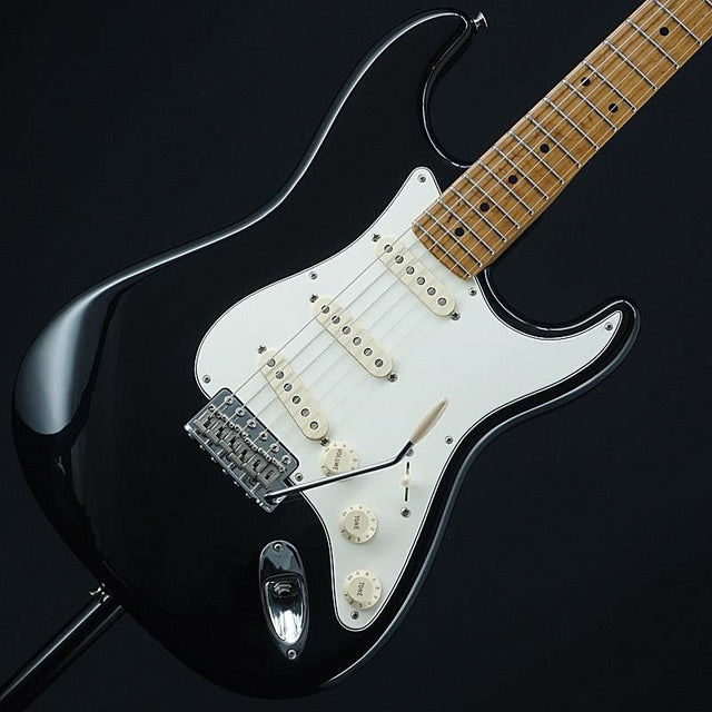 USED_​​IKEBE_40th_Anniversary_TBC_1958_Stratocaster_NOS_Roasted_Maple_Neck_(Black)_[SN_CZ524167]_Fender_01