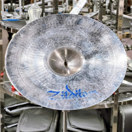 USED_​​Zildjian_FIELD_18_[PLATINUM_Finish]_[1915g]_05