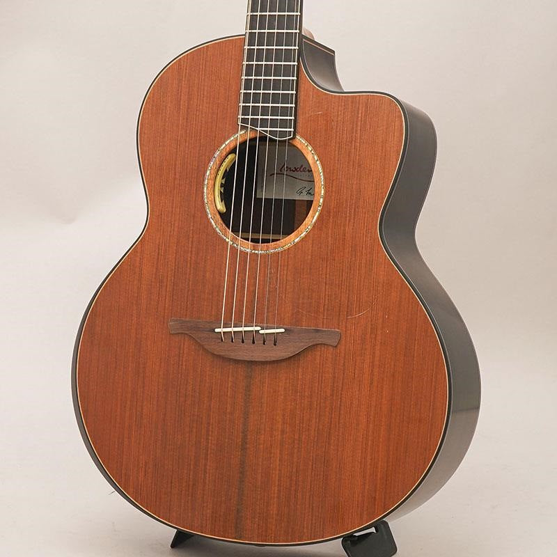 USED_​​F50-C_w_Anthem_(Sinker_Redwood_&_African_Blackwood)_01