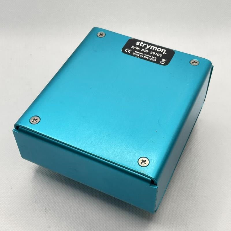 USED_​​BlueSky_Reverb_02