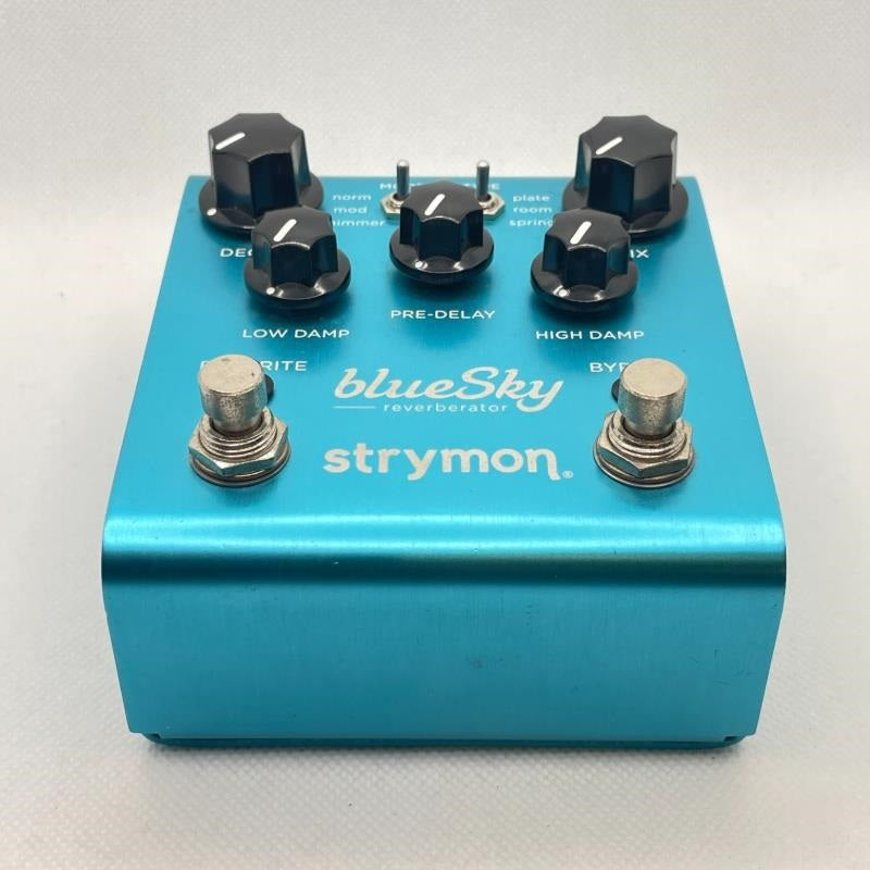 USED_​​BlueSky_Reverb_06