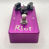 USED_​​Riot_06