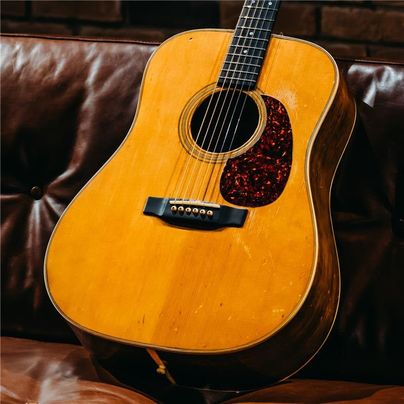 Vintage_D-28_SQ_1967_Martin_01