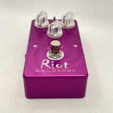 USED_​​Riot_Reloaded_06