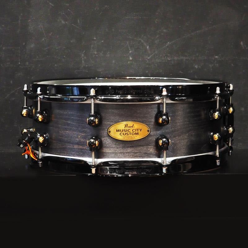 USED_​​MCCM1450S_B_#1009_Music_City_Custom_-USA_Solid_Maple_Shell_Snare_Drums_14×5_[Raven_Rally]_01