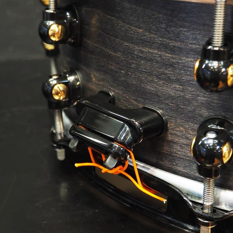 USED_​​MCCM1450S_B_#1009_Music_City_Custom_-USA_Solid_Maple_Shell_Snare_Drums_14×5_[Raven_Rally]_07