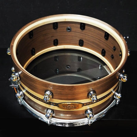 USED_​​MCCW1465S_C_#1008_Music_City_Custom_-USA_Solid_Walnut_Shell_Snare_Drums_14×6_5_[Quartersawn_Sycamore_Chevron_with_Ebony_Borders]_09