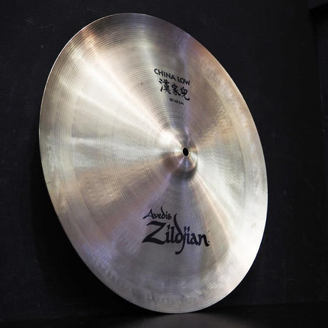USED_​​A_Zildjian_China_Low_18_[1320g]_03