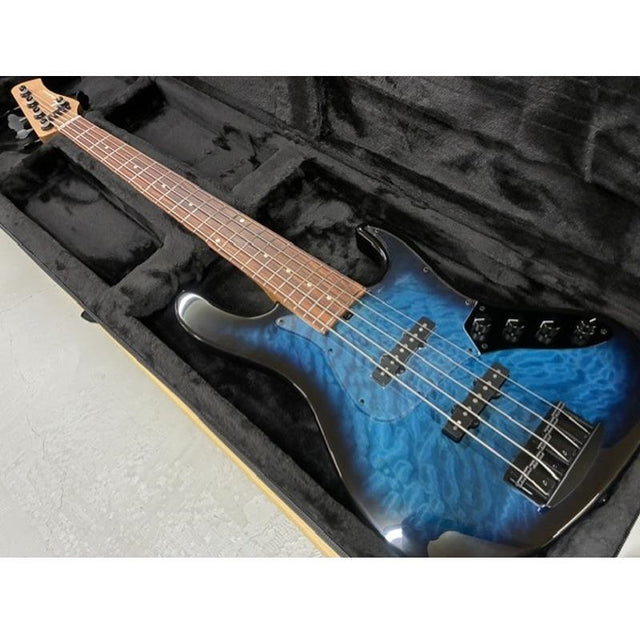 Custom_5st_J_Bass_(Quilted_Maple_Top_Whale_Blue_Burst)_01