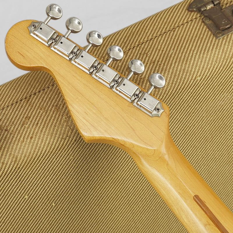 VINTAGE_57_Stratocaster_'82_Sunburst_M_10