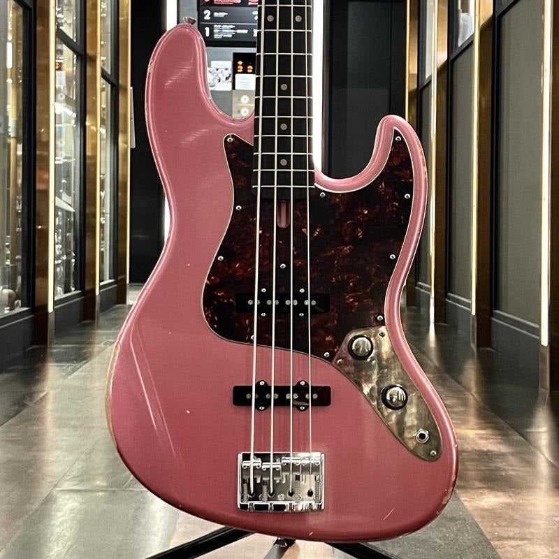 Modern_J-Bass_(Burgundy_Mist_Metallic)_01