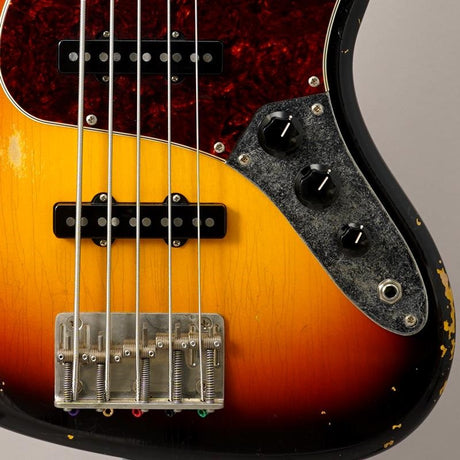 USED_​​Trad_Master_Series_Beta_J5_(3_Tone_Sunburst___Medium_Aged)_09