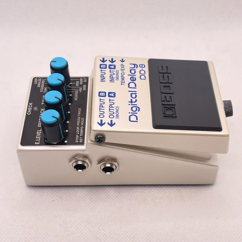 USED_Used_DD-8_04