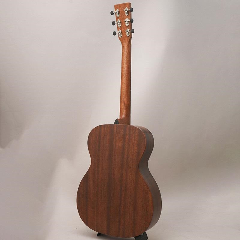 000-10E_Retro_Martin_04