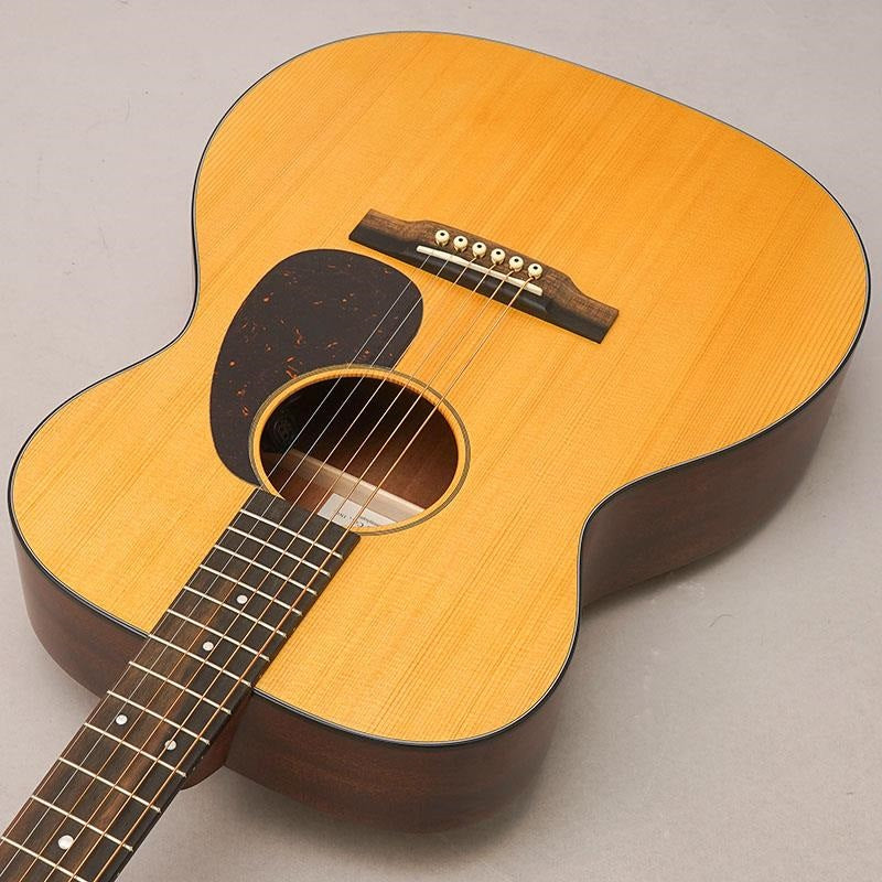 000-10E_Retro_Martin_05