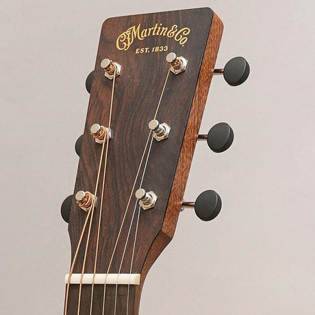 000-10E_Retro_Martin_11