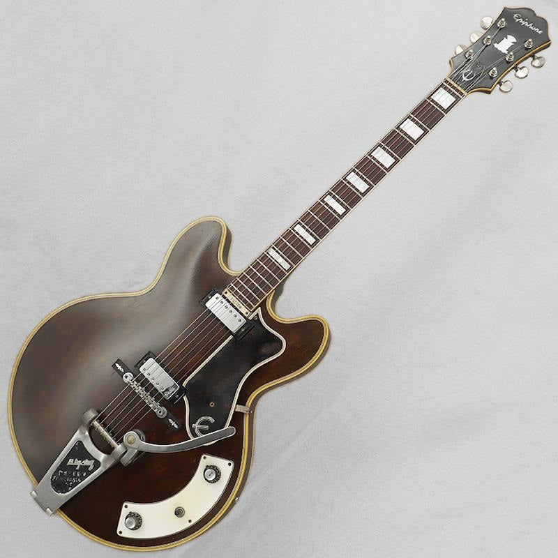 VINTAGE_Caiola_Custom_'67_Modify_Walnut_01