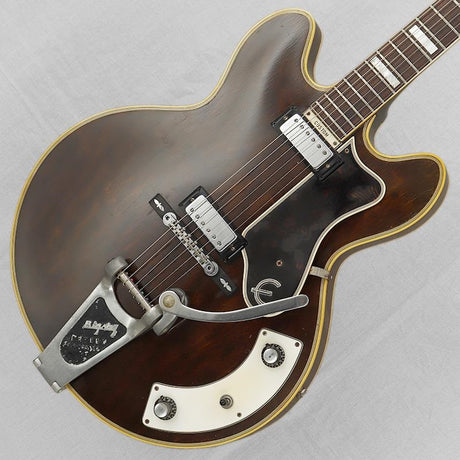 VINTAGE_Caiola_Custom_'67_Modify_Walnut_02