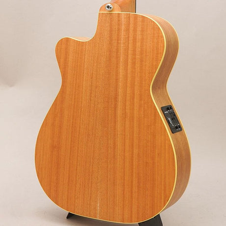 USED_​​Maton_Performer_02
