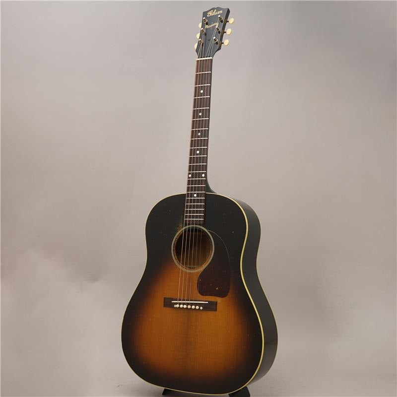 [A_great_example_with_a_refined，_quick-drying_sound]_Murphy_Lab_Collection_1942_Banner_J-45_Heavy_Aged_(Vintage_Sunburst)_#21726006_Gibson_03