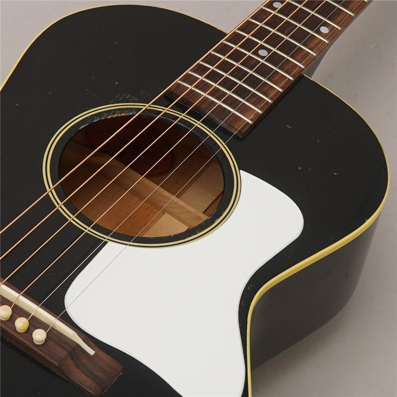 [A_mild，_sweet-toned_instrument_that_the_staff_member_particularly_likes]_Murphy_Lab_Collection_1933_L-00_Light_Aged_(Ebony)_#21586032_Gibson_07