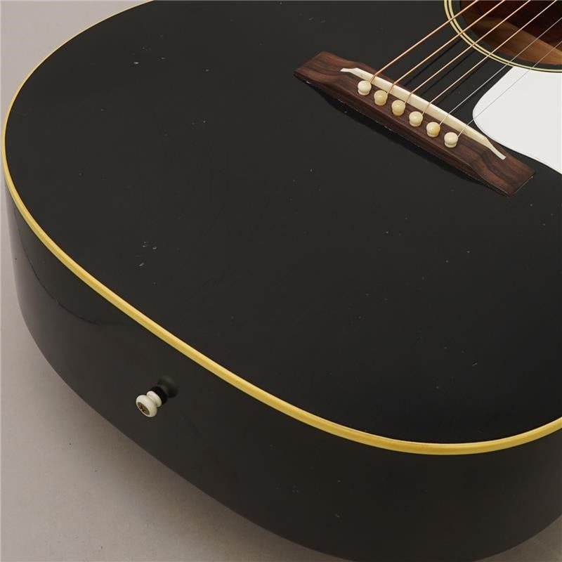 [A_mild，_sweet-toned_instrument_that_the_staff_member_particularly_likes]_Murphy_Lab_Collection_1933_L-00_Light_Aged_(Ebony)_#21586032_Gibson_08