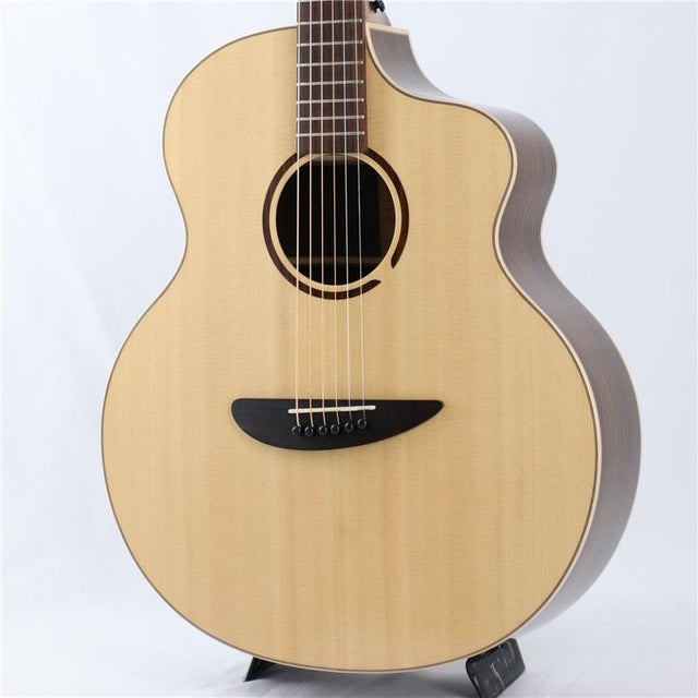 USED_​​L_Luthier_Forest_01