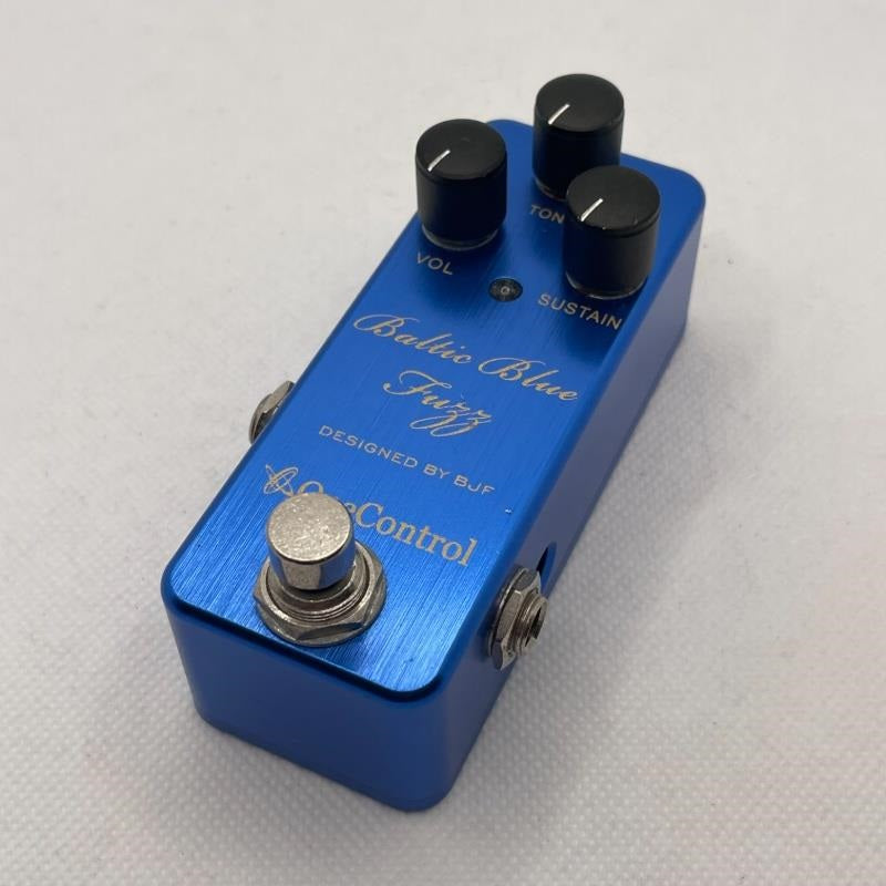 USED_​​Baltic_Blue_Fuzz_01