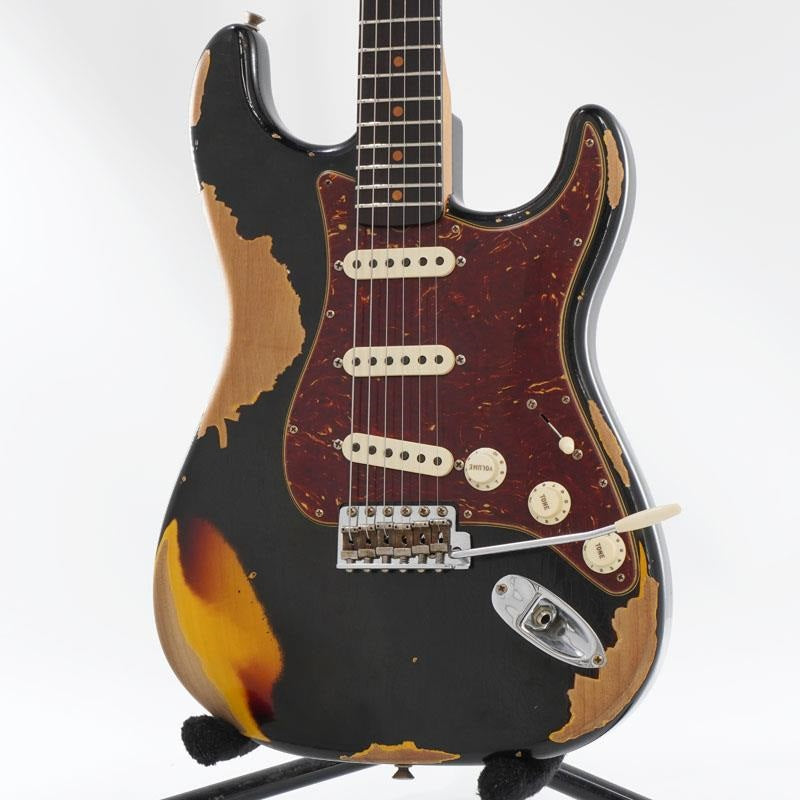 USED_​​2021_Limited_Edition_1961_Stratocaster_Heavy_Relic_Aged_Black_over_3-Tone_Sunburst_Roasted_Maple_Neck_2023_[SN__CZ566964]_01
