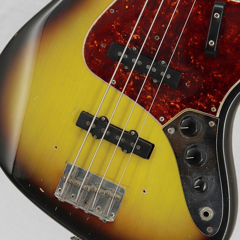 VINTAGE_Jazz_Bass_'67_Sunburst_R_06
