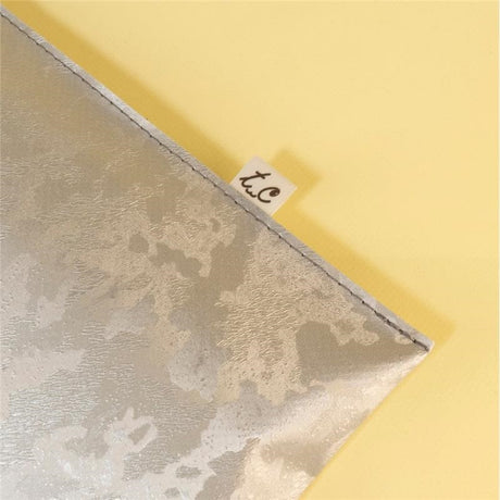Silver_Camo_BIG_Ring_Carabiner_Stick_Case_07