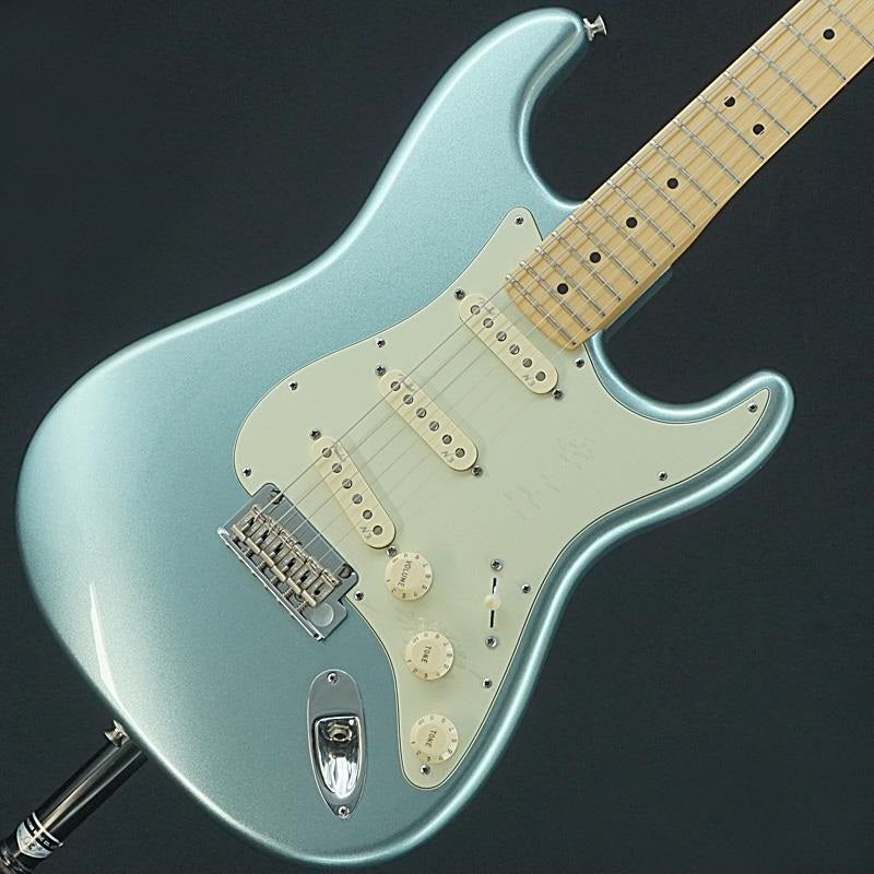 USED_​​American_Deluxe_Stratocaster_Plus_Mod__(Mystic_Ice_Blue_Maple)_[SN_US12128739]_Fender_01