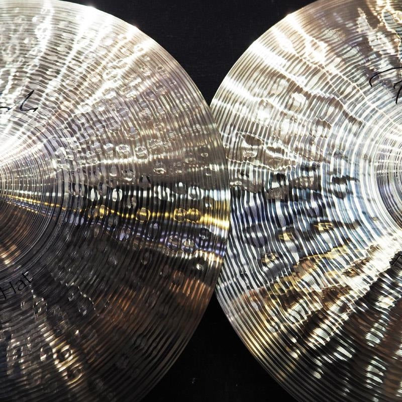 USED_​​Signature_The_Paiste_Line_Dark_Crisp_HiHat_14_pair_[Top_892g_Bottom_1482g]_06