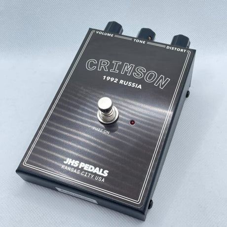 USED_​​CRIMSON_01