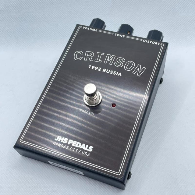 USED_​​CRIMSON_01