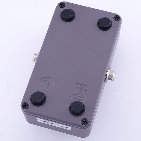 USED_​​Ripped_Speaker_Electro-Harmonix_03