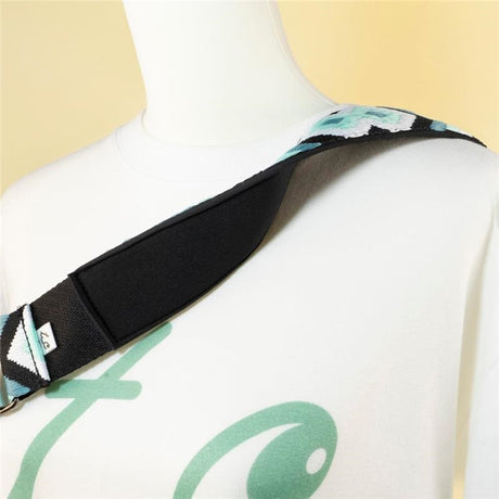 Save_Your_Shoulder_(SYS)_Diamond_Jacquard_Guitar_Strap_03