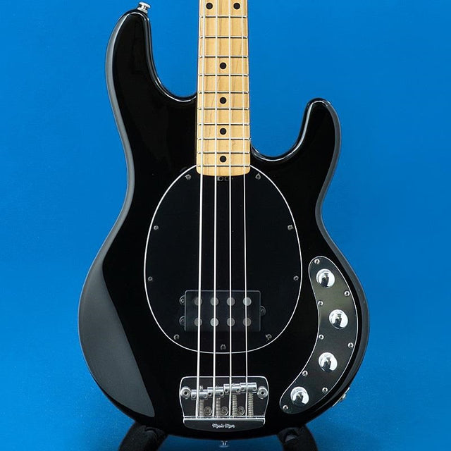 USED_StingRay_(Black_Maple)_01