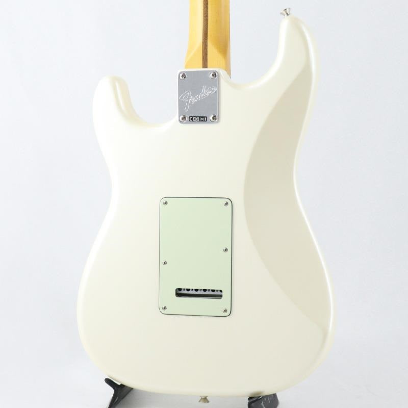 USED_​​Limited_Edition_American_Professional_Classic_Stratocaster_(Olympic_White)_[SN_US26019907]_Fender_04