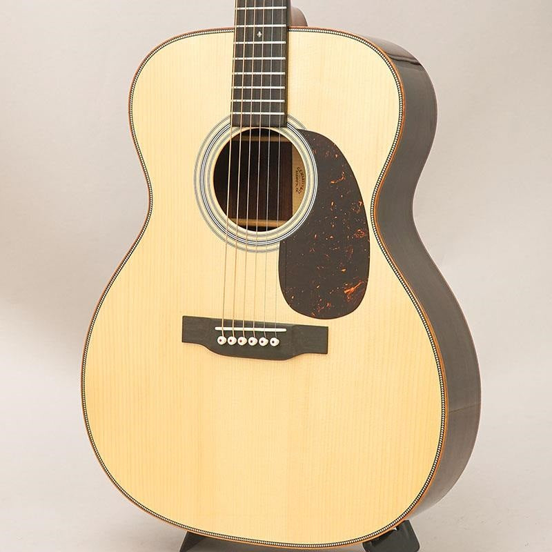 USED_​​CTM_000-28_Adironduck_Spruce_Martin_01