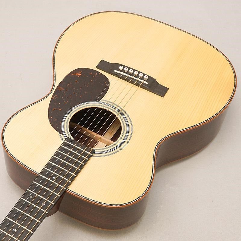 USED_​​CTM_000-28_Adironduck_Spruce_Martin_05