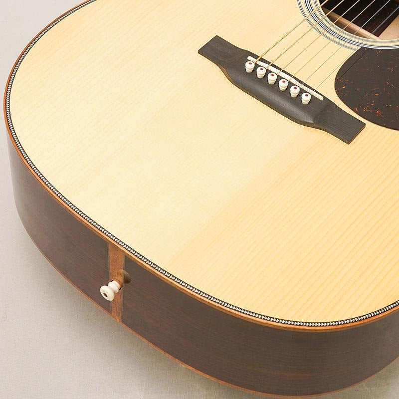 USED_​​CTM_000-28_Adironduck_Spruce_Martin_07