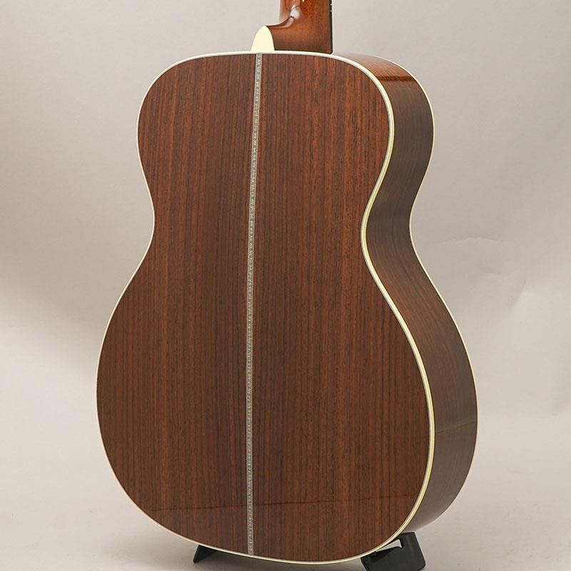 USED_​​000-28_EC_'24_Martin_02