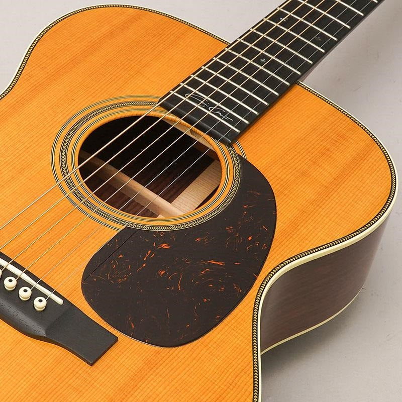 USED_​​000-28_EC_'24_Martin_07