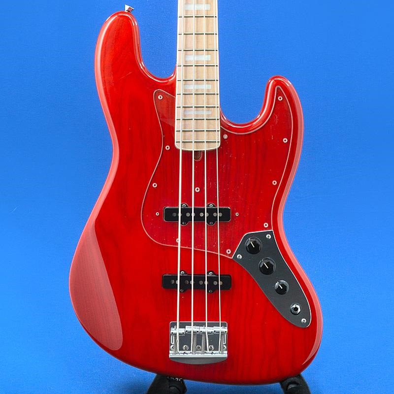 USED_​​Mobius_4st_01