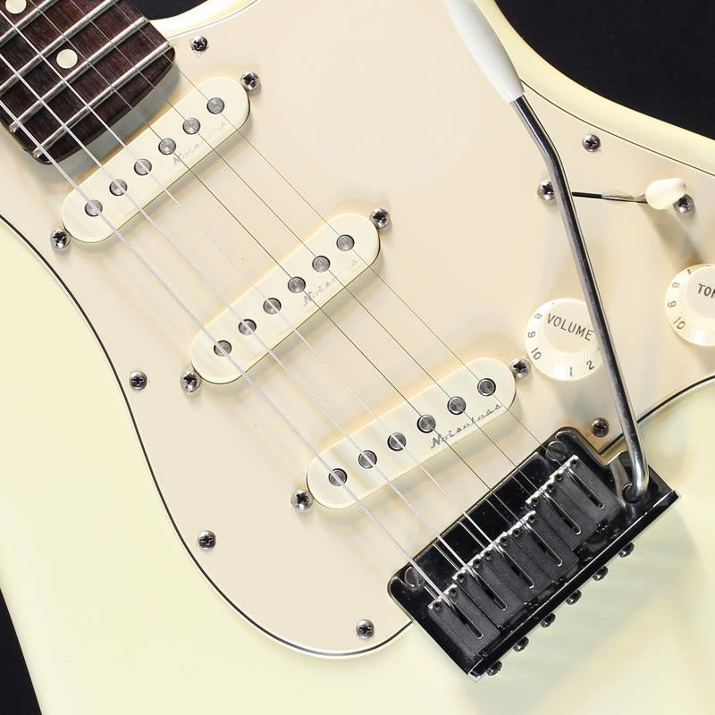 USED_​​Jeff_Beck_Stratocaster_(Olympic_White)_04
