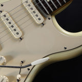 USED_​​Jeff_Beck_Stratocaster_(Olympic_White)_07